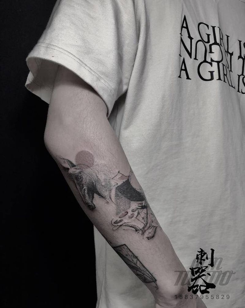 侠纹身图片_手臂水墨阿拉伯马西部牛仔纹身图案