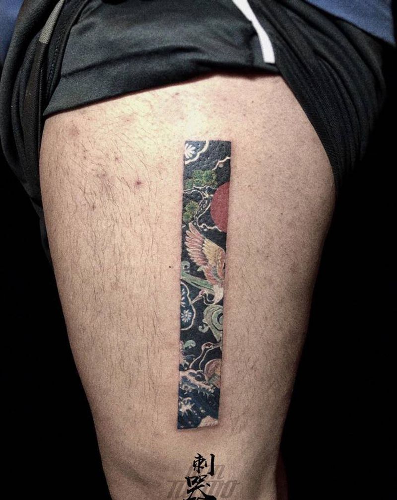 空降仙鹤纹身图片_腿部水墨仙鹤纹身图案