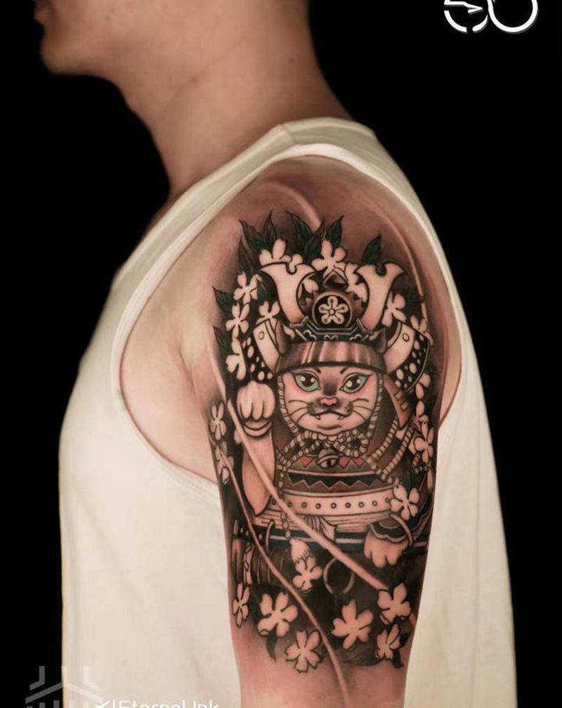 招财猫纹身图片_手臂欧美写实纹身图案