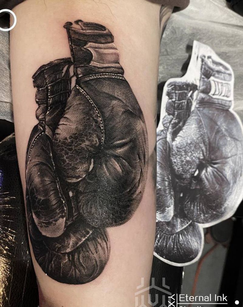 站在拳台就是勇敢者游戏纹身图片_手臂手部欧美写实拳击纹身图案