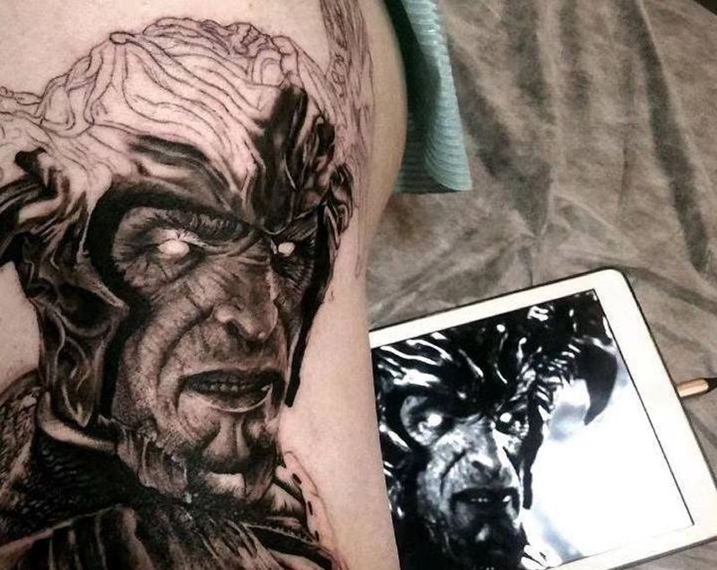 荒元狼纹身图片_脚部腿部欧美写实纹身图案