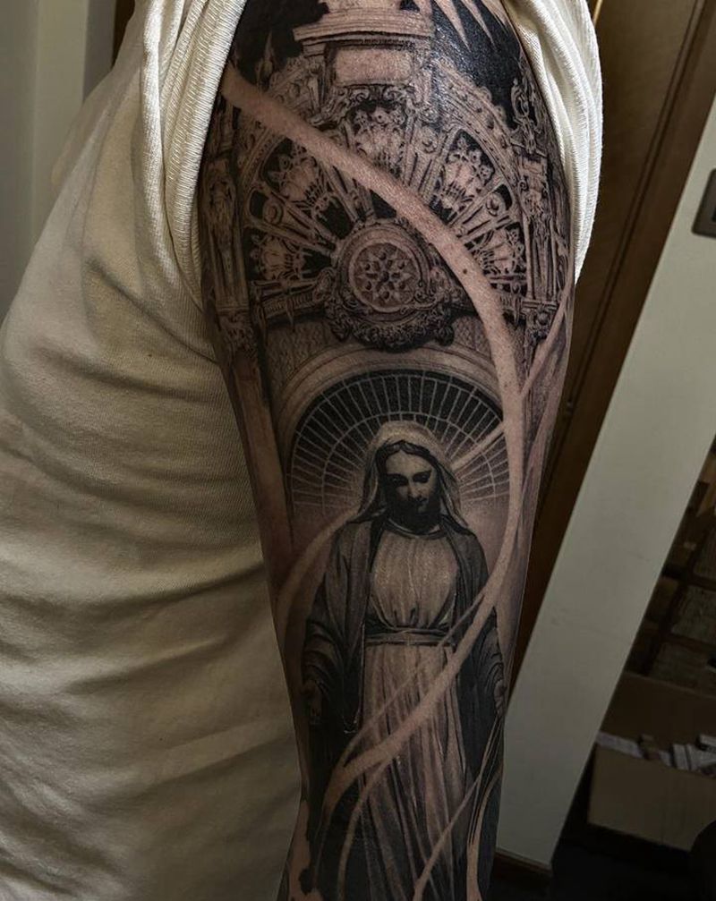 大臂圣母纹身图片_手臂欧美写实纹身图案