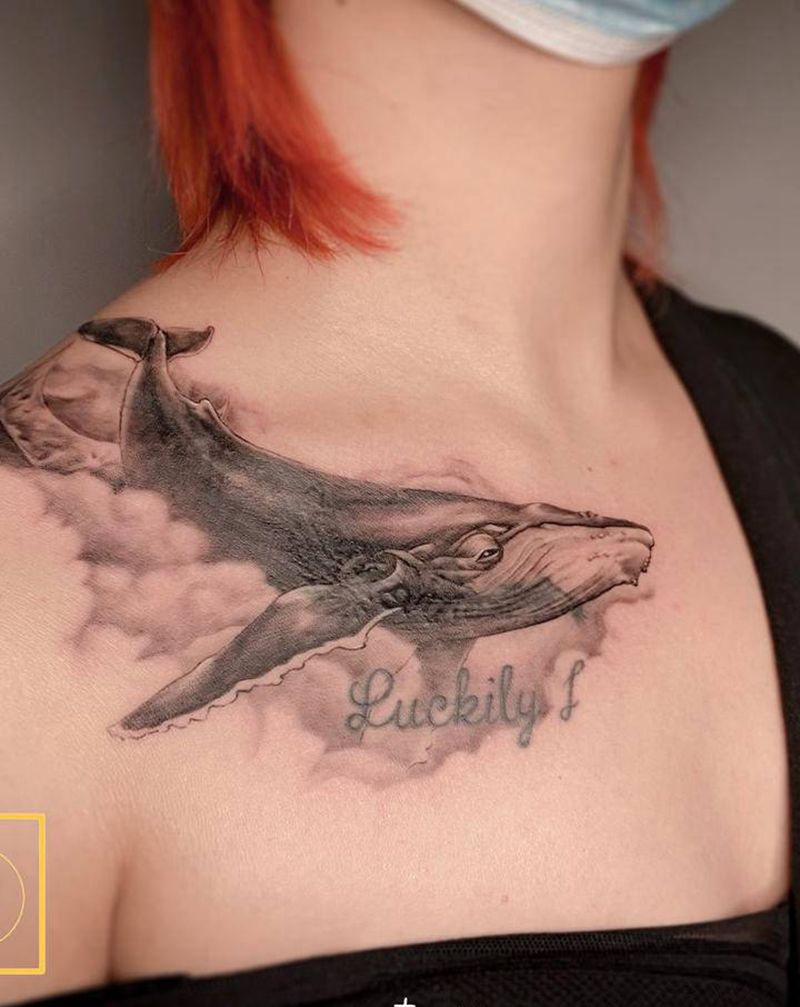 遮盖鲸鱼纹身图片_胸部纹身图案