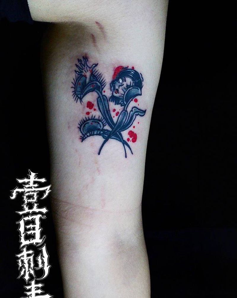 原创作品花吃了那女孩纹身图片_手臂Old School纹身图案