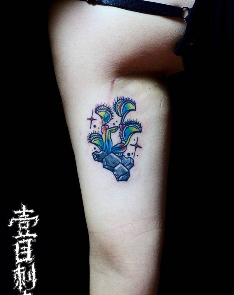 原创作品补食虫草纹身图片_手臂Old School纹身图案