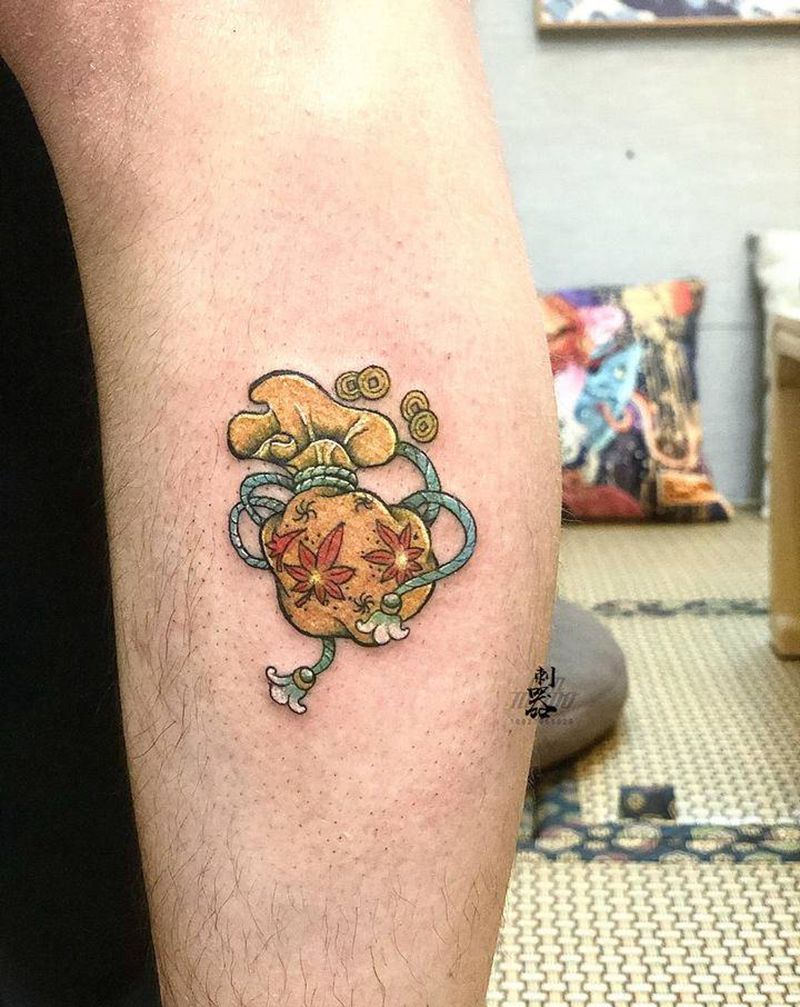 钱包吧纹身图片_腿部新传统钱袋深圳纹身图案