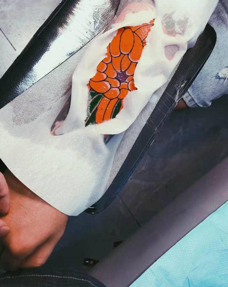 花臂龙（菊花局部）纹身图片_手臂老传统菊花纹身图案