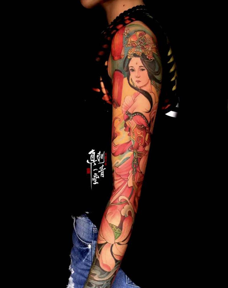 花臂纹身图片_手臂新传统纹身图案