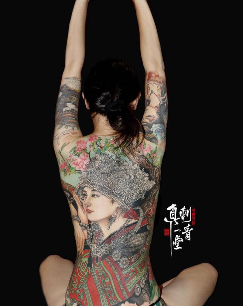 后背纹身图片_背部纹身图案