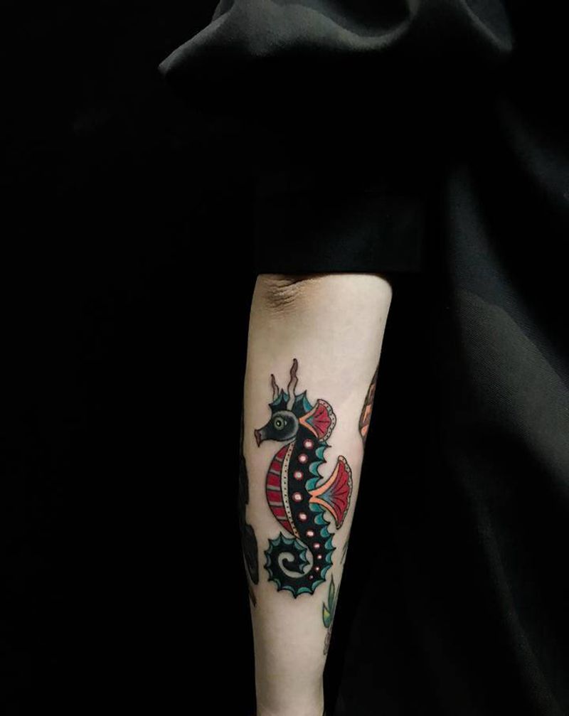 school海马纹身图片_Old School海马纹身图案