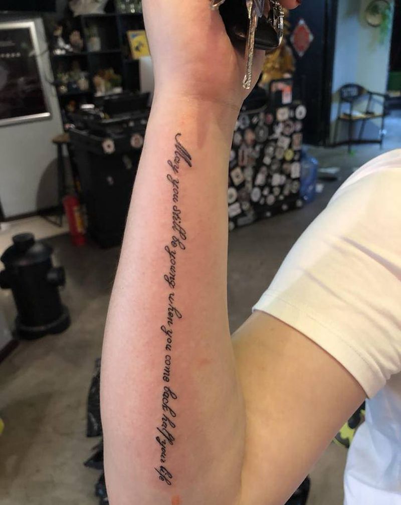 小清新英文纹身图片_手臂花体字水墨纹身图案