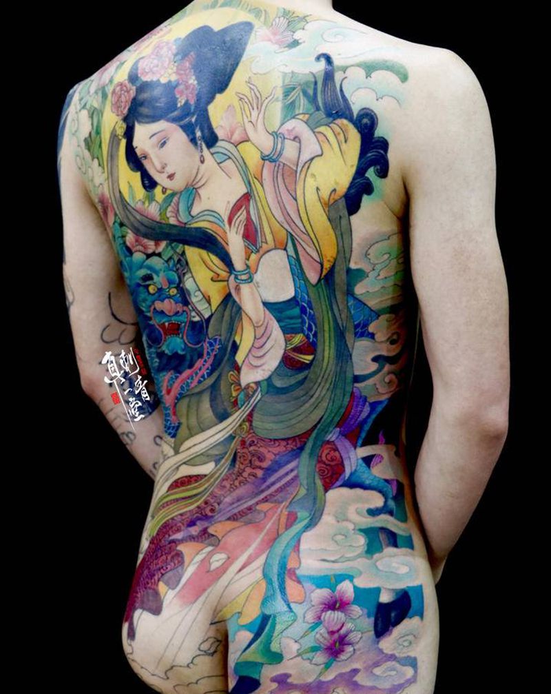 人物纹身图片_背部新传统水墨纹身图案