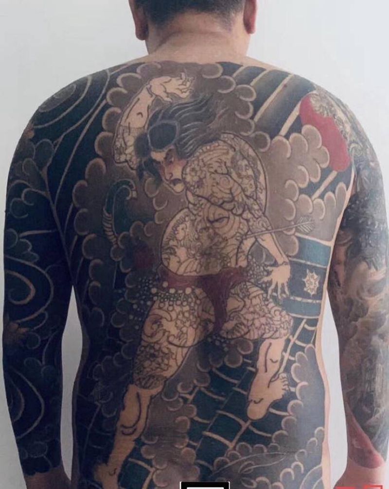 老传统满背纹身图片_背部臀部老传统纹身图案