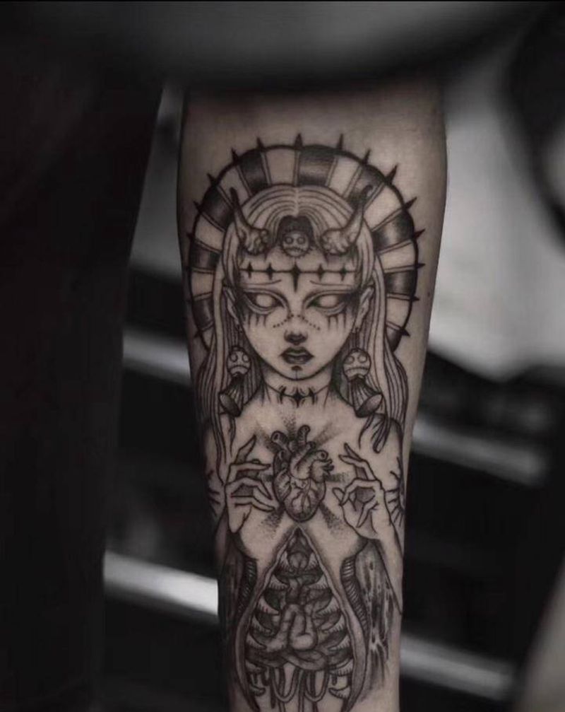 妖女纹身图片_手臂腿部点刺New School妖怪纹身图案