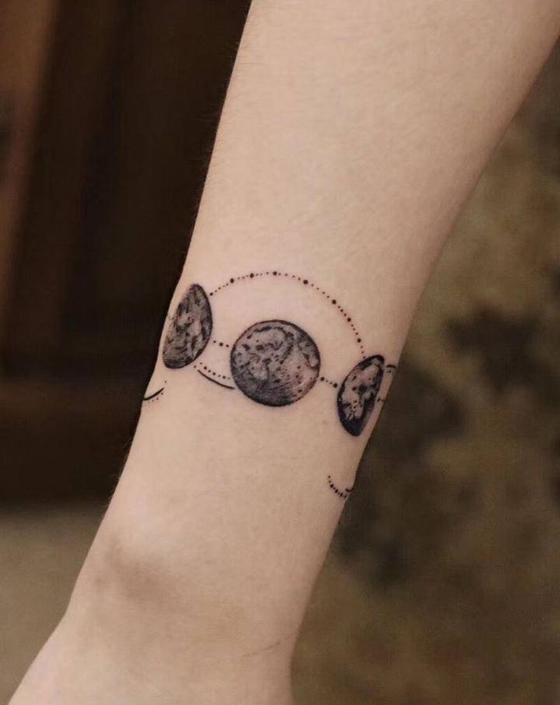 原创客约稿纹身图片_点刺纹身图案