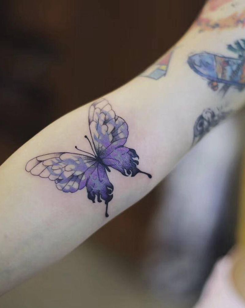 原创手稿纹身图片_点刺蝴蝶纹身图案