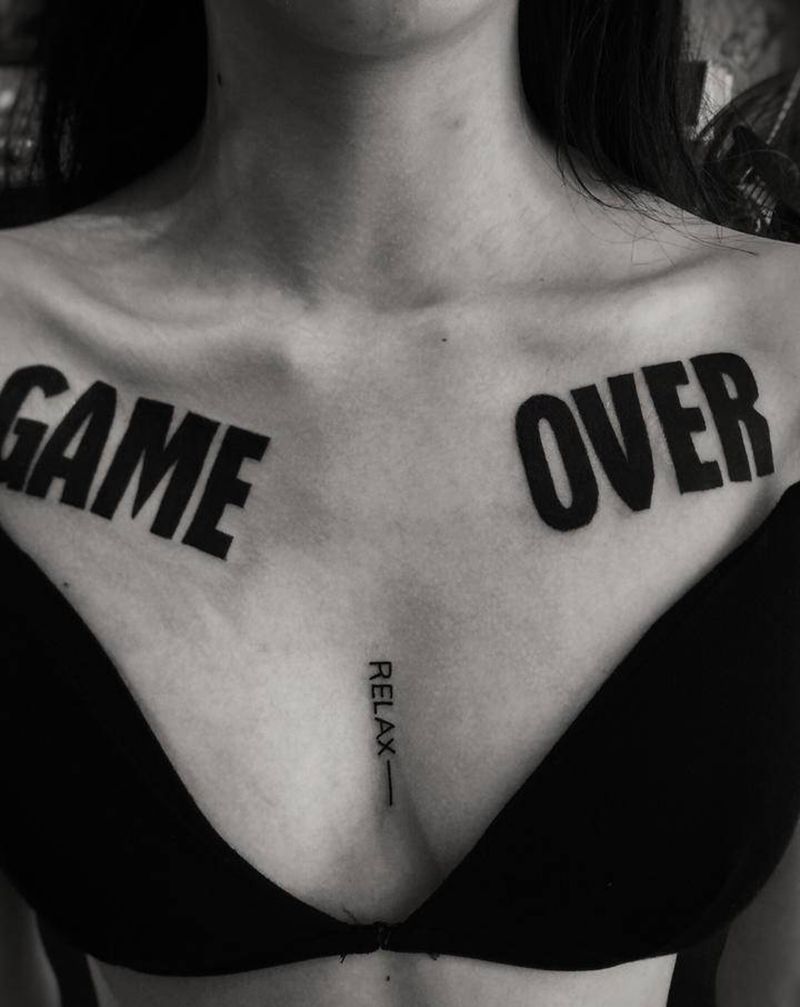 英文纹身图片_胸部纹身图案