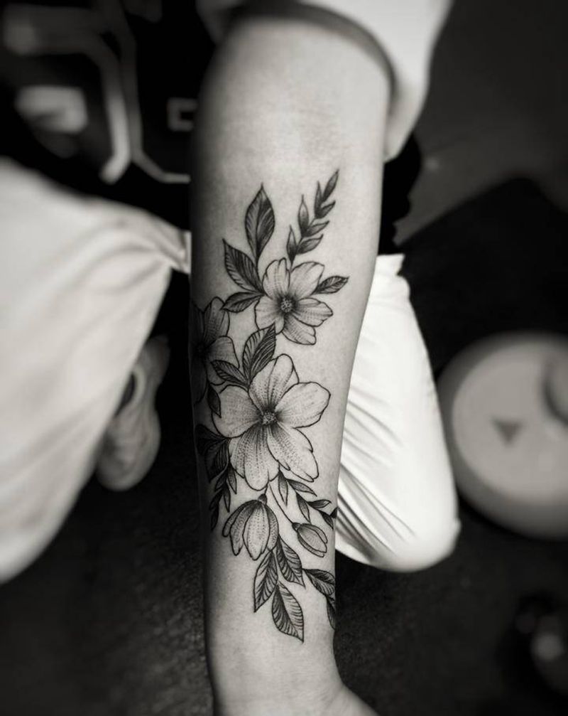 素花纹身图片_手臂纹身图案