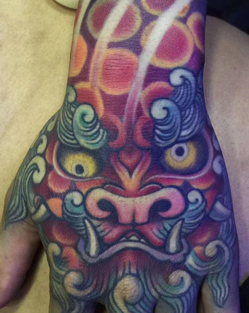 彩色狮子纹身图片_新传统纹身图案