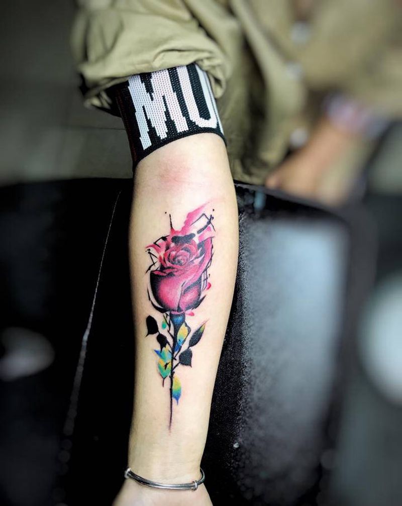 你是我的玫瑰纹身图片_手部纹身图案