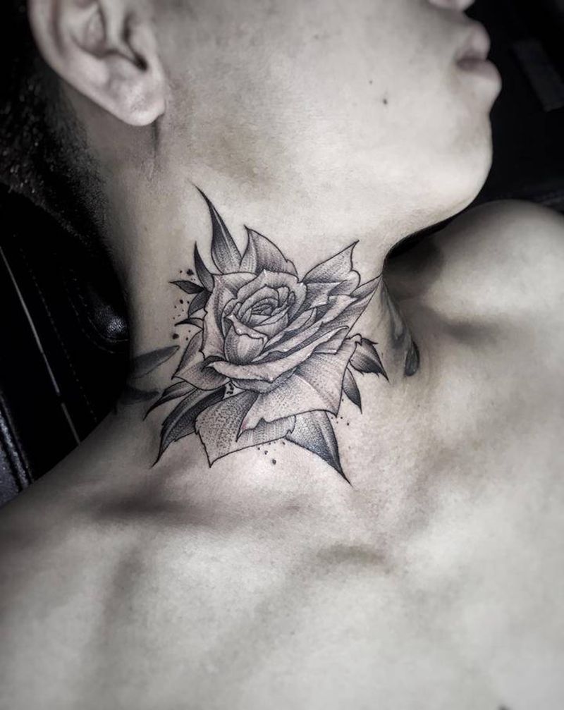 爆脖子纹身图片_颈部纹身图案