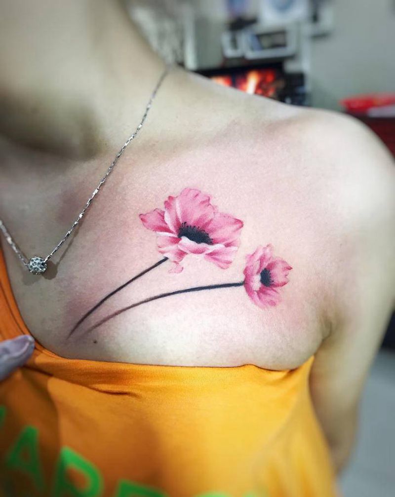 花花的花花纹身图片_胸部纹身图案