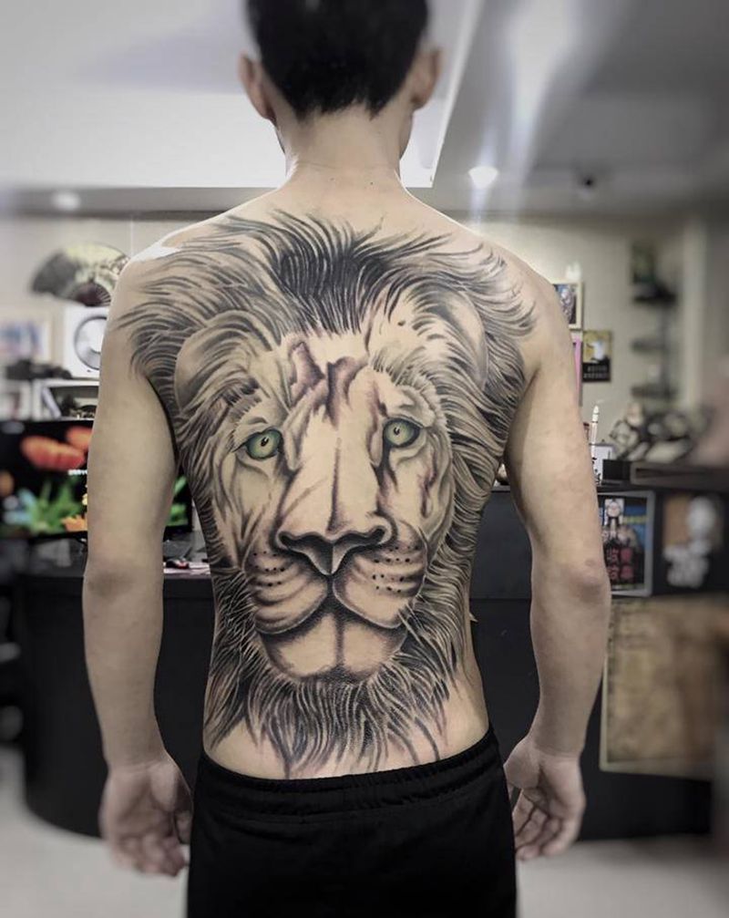 撕纸纹身图片_背部纹身图案