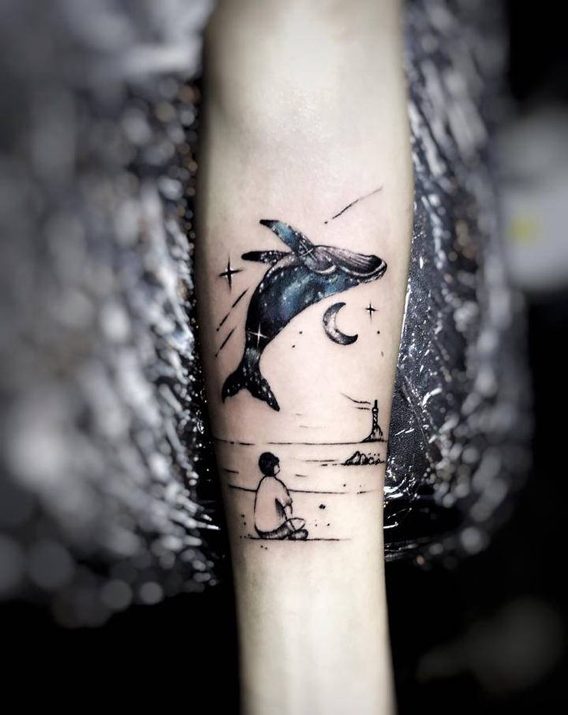 蓝鲸纹身图片_手臂纹身图案