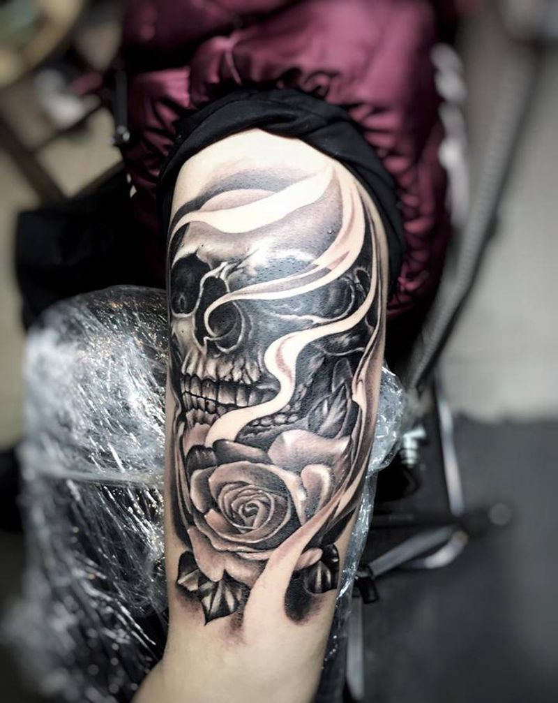 大臂欧美骷髅纹身图片_手臂纹身图案