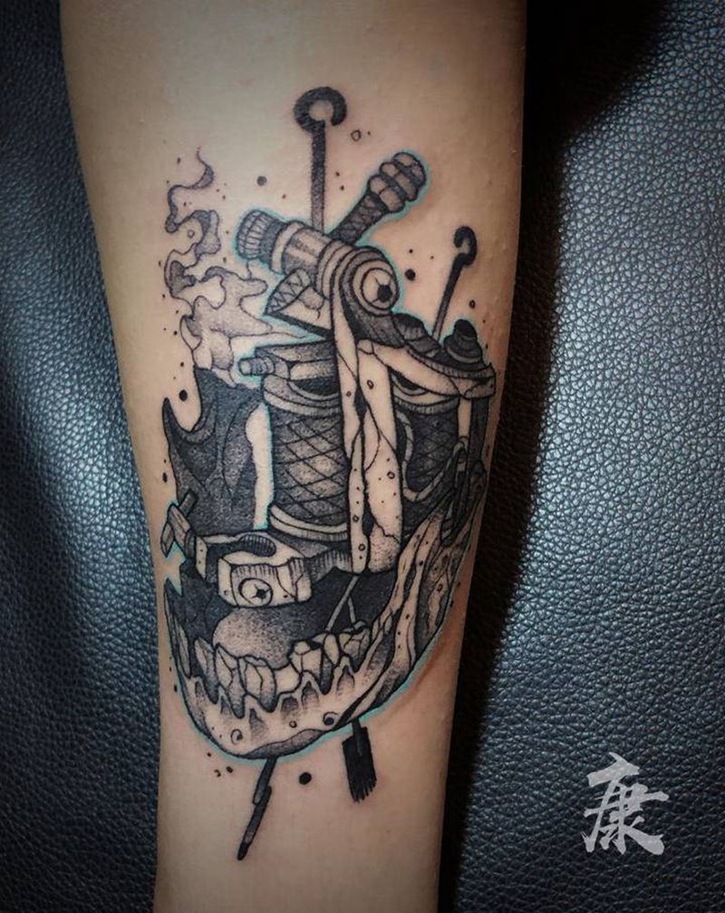 纹身机纹身图片_手部New School点刺纹身图案