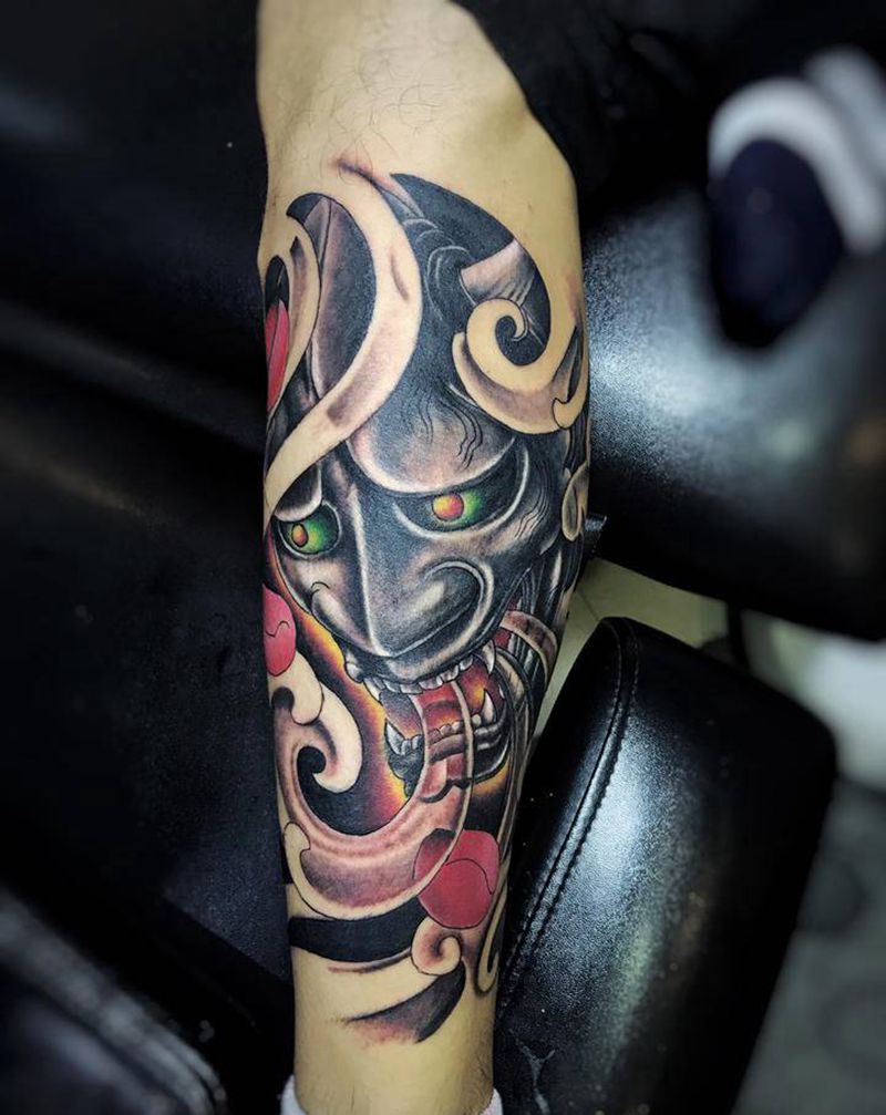 般若纹身图片_腿部纹身图案