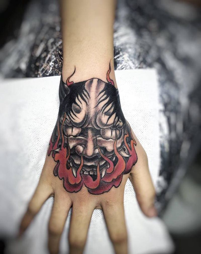 手背般若纹身图片_手部纹身图案