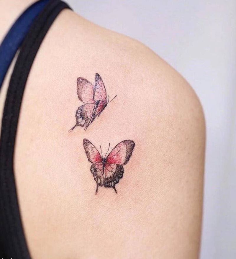 蝴蝶纹身图片_新传统纹身图案