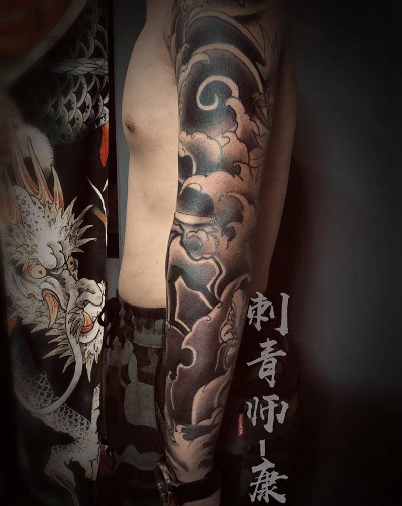 传统花臂（线条非本人作品）纹身图片_手臂新传统纹身图案