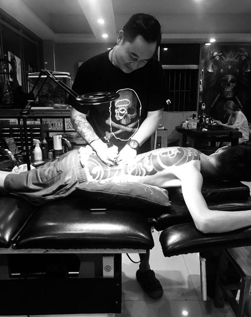 大满背遮盖纹身图片_背部纹身图案