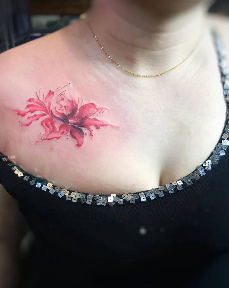 还是遮盖纹身图片_胸部纹身图案