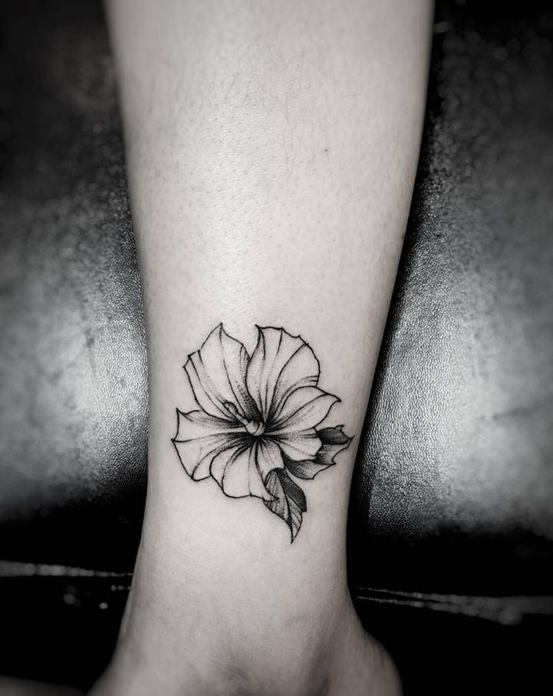 素花纹身图片_脚部纹身图案