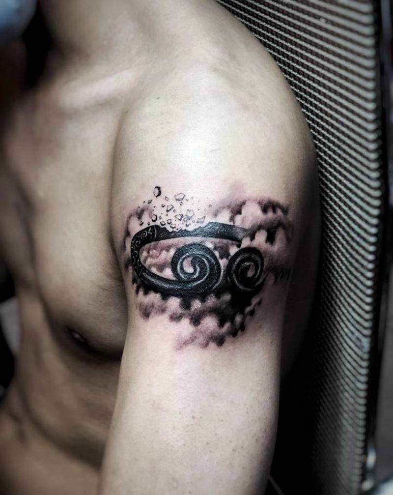 紧箍纹身图片_手臂纹身图案