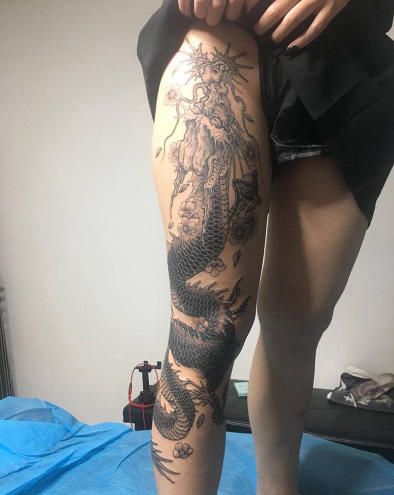 龙纹身图片_腿部点刺纹身图案