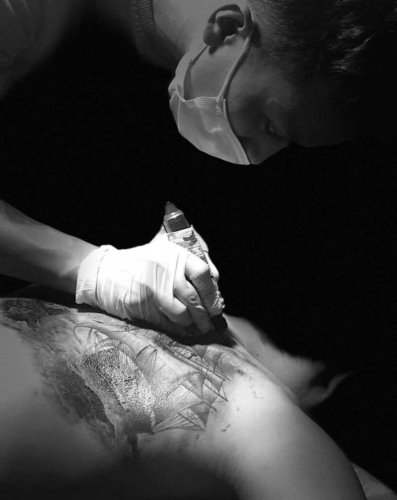 工作照骗纹身图片_欧美写实纹身图案