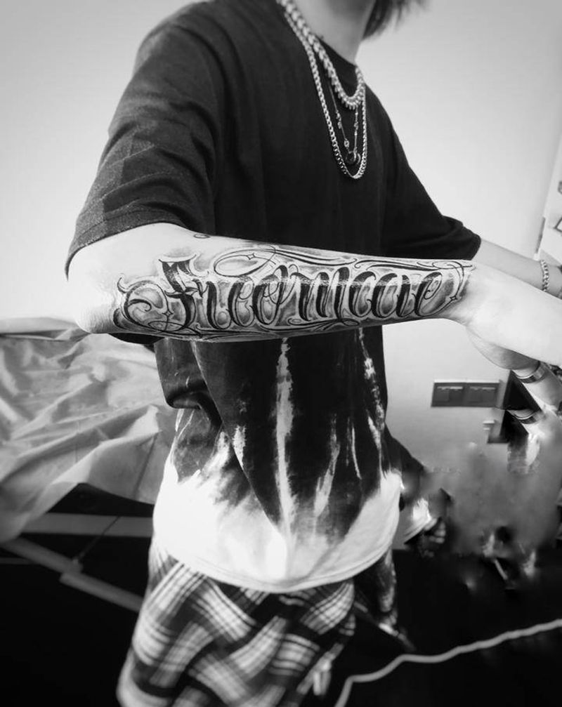 奇卡洛 专属定制纹身图片_花体字纹身图案