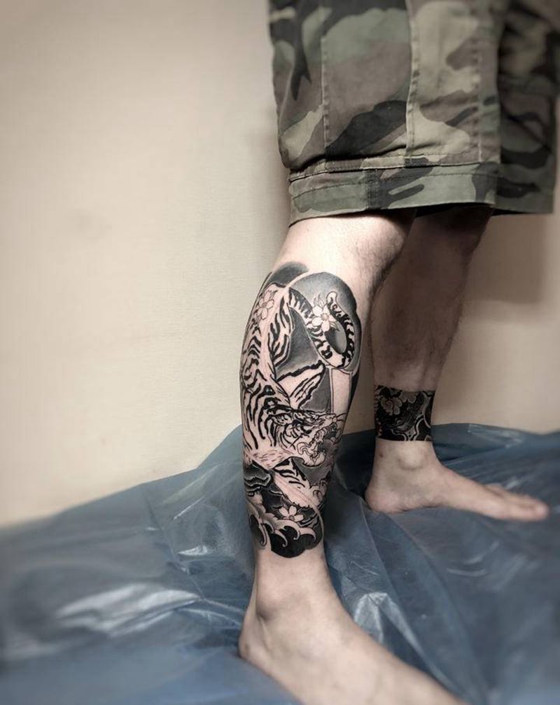 老虎遮盖  恢复后上彩色纹身图片_新传统纹身图案