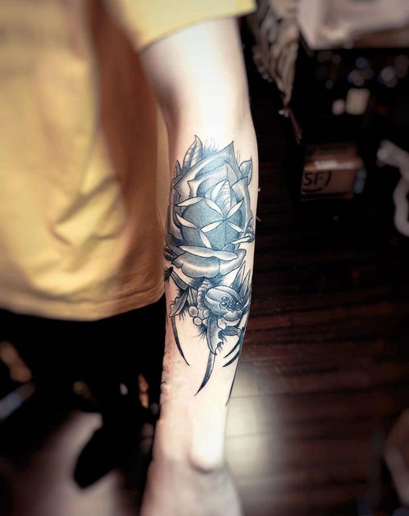 玫瑰纹身图片_手臂Old School纹身图案