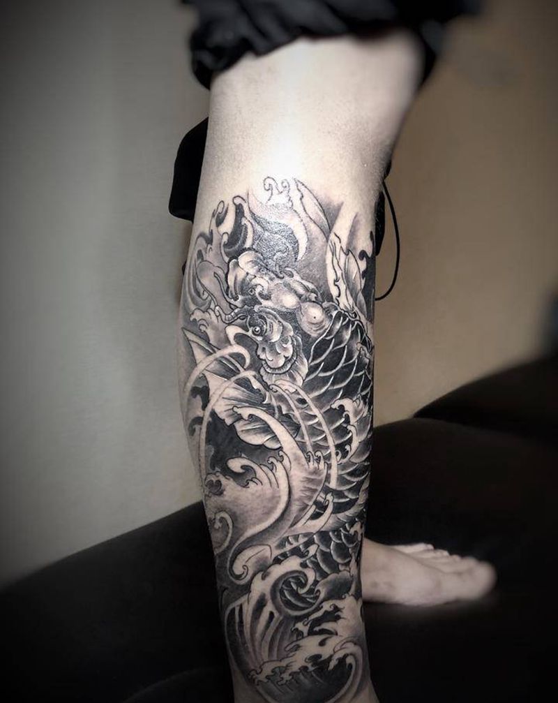 鲤鱼纹身图片_腿部新传统纹身图案