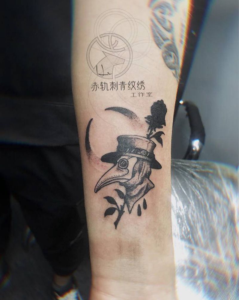 客人自带小图纹身图片_手部纹身图案