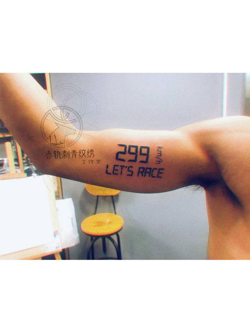 Let's race纹身图片_手臂纹身图案