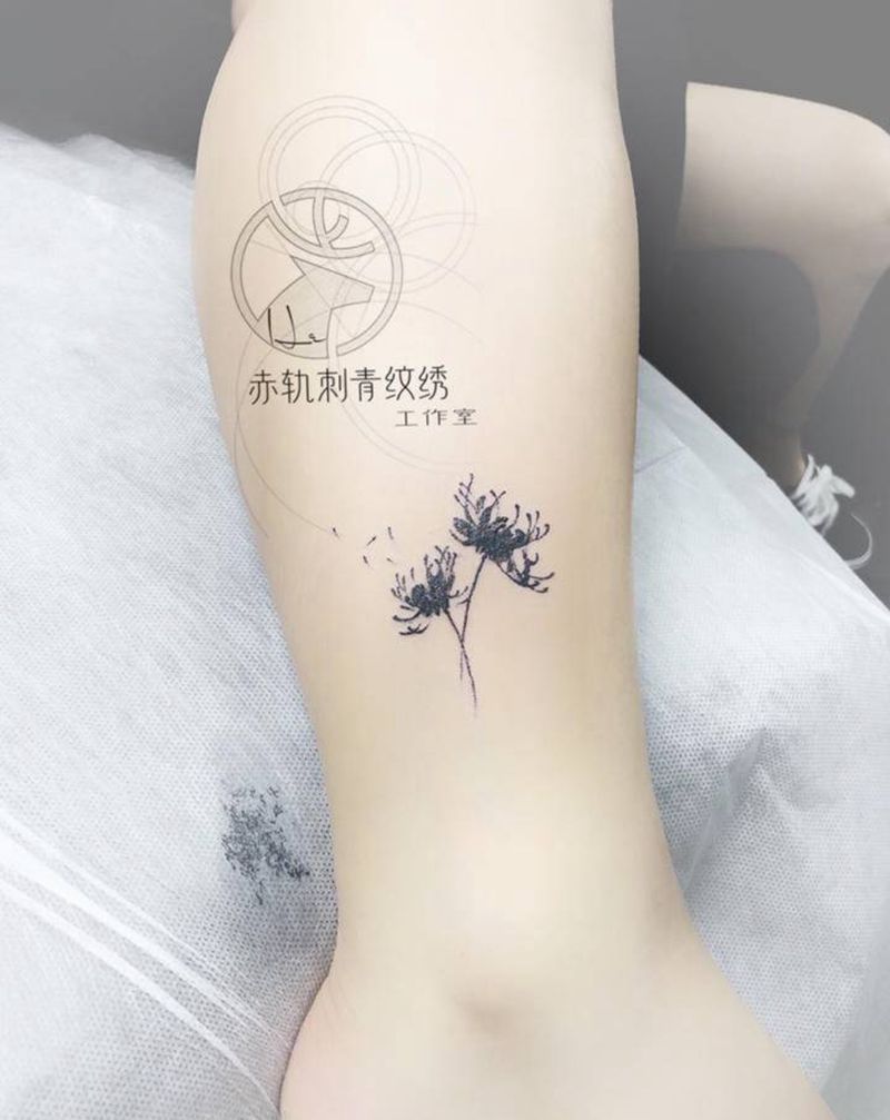 小彼岸花纹身图片_腿部纹身图案