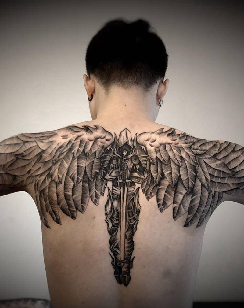 大天使纹身图片_肩部背部新传统点刺纹身图案