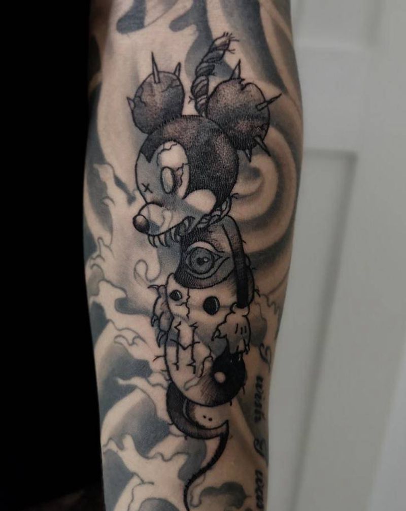 米奇纹身图片_手臂暗黑纹身图案