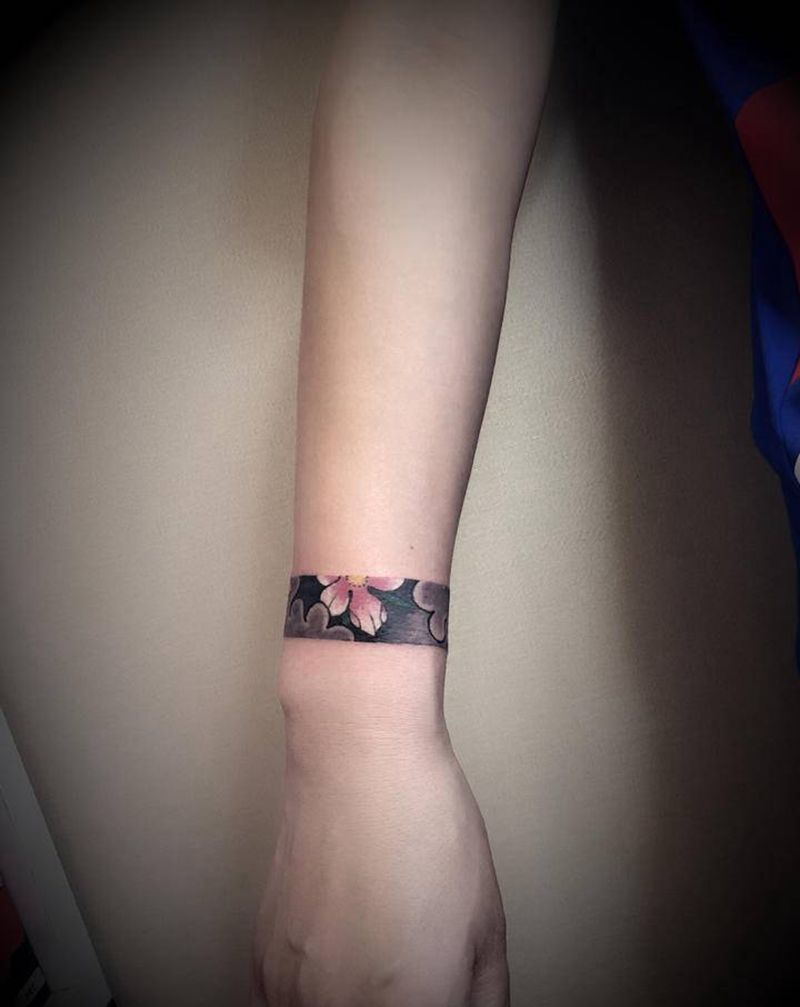 传统手环纹身图片_手部手臂新传统老传统樱花纹身图案